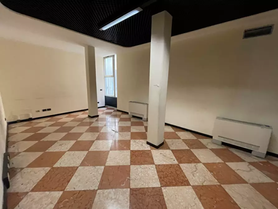 Immagine 5 di Ufficio in vendita  in Viale Roma a Vicenza