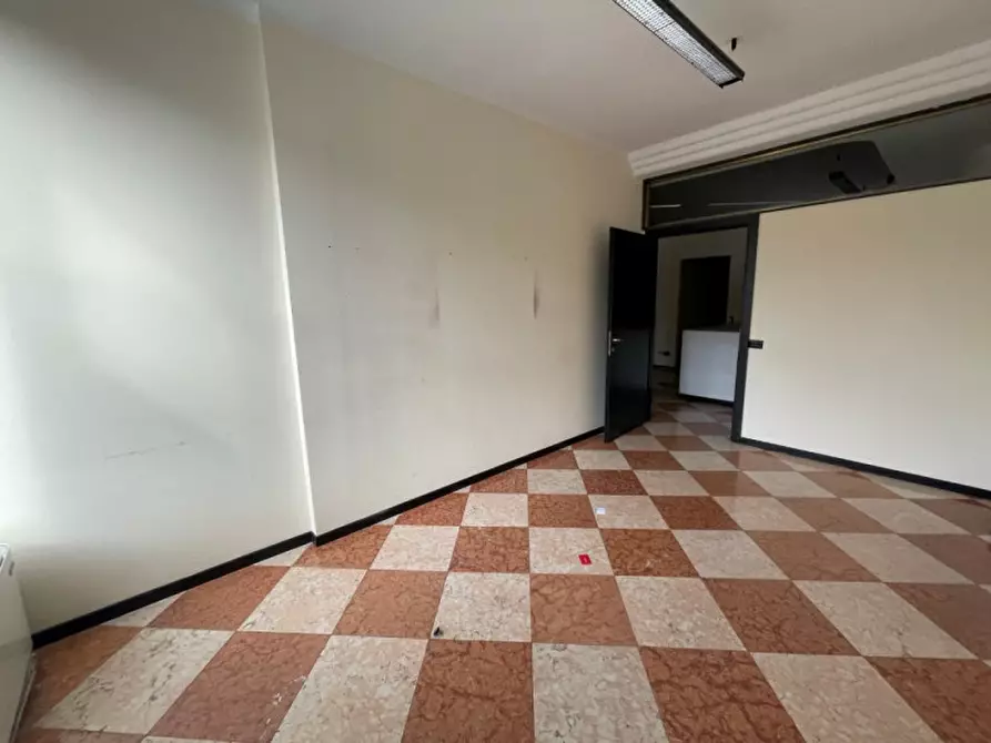 Immagine 14 di Ufficio in vendita  in Viale Roma a Vicenza