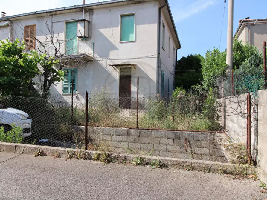 Immagine 1 di Casa bifamiliare in vendita  in Via del brecciaiolo a Terni