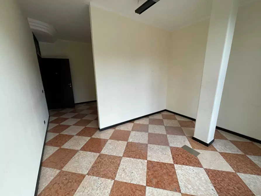 Immagine 6 di Negozio in vendita  in Viale Roma a Vicenza