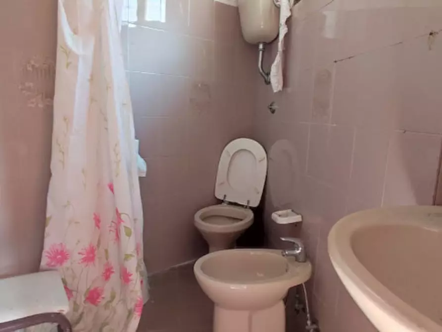 Immagine 9 di Appartamento in vendita  in VIA DI SOTTO I CAMALDOLI a Torre Del Greco