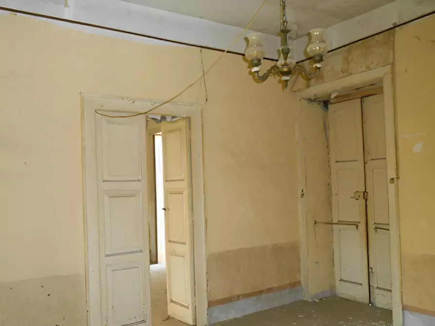 Immagine 10 di Appartamento in vendita  in via Condotto n.29 a Airola