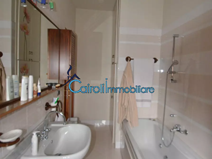 Immagine 10 di Appartamento in vendita  a Pavia