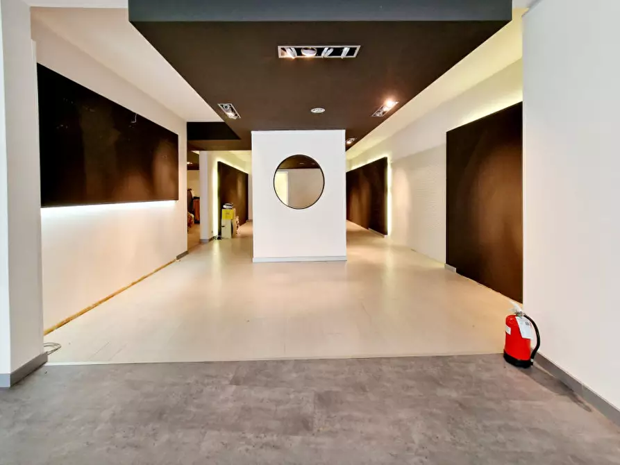 Immagine 2 di Negozio in vendita  in VIA ROMA a Ponso