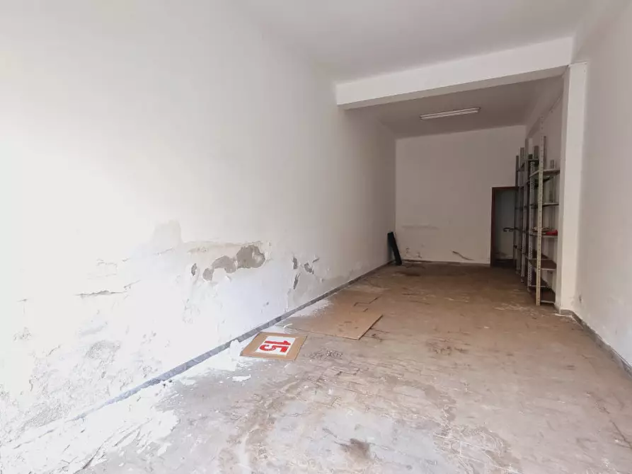 Immagine 6 di Negozio in vendita  in Via XX Luglio, 117 a Milazzo