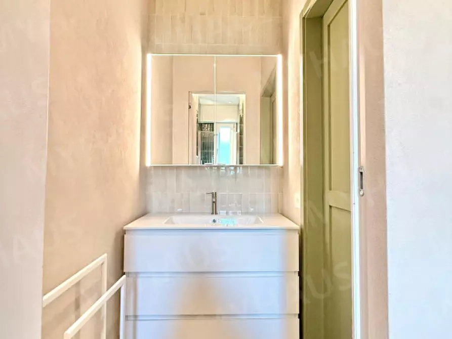 Immagine 22 di Appartamento in vendita  in Viale Andrea Mantegna, 21 a Cesenatico