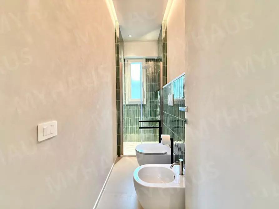 Immagine 26 di Appartamento in vendita  in Viale Andrea Mantegna, 21 a Cesenatico