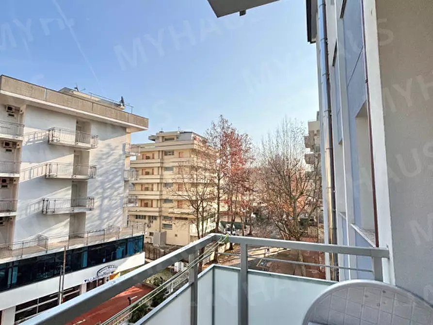 Immagine 39 di Appartamento in vendita  in Viale Filippo Brunelleschi, 10 a Cesenatico