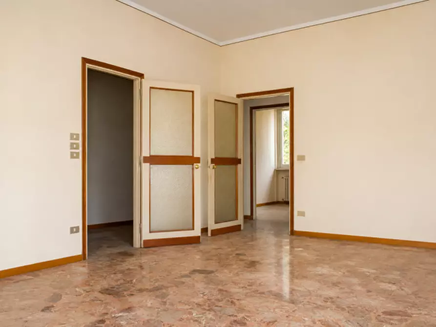 Immagine 2 di Appartamento in vendita  in PIAZZALE RUSTICI a Corniglio