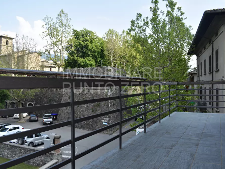 Immagine 2 di Appartamento in vendita  in PIAZZALE RUSTICI a Corniglio