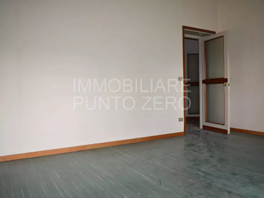 Immagine 17 di Appartamento in vendita  in PIAZZALE RUSTICI a Corniglio