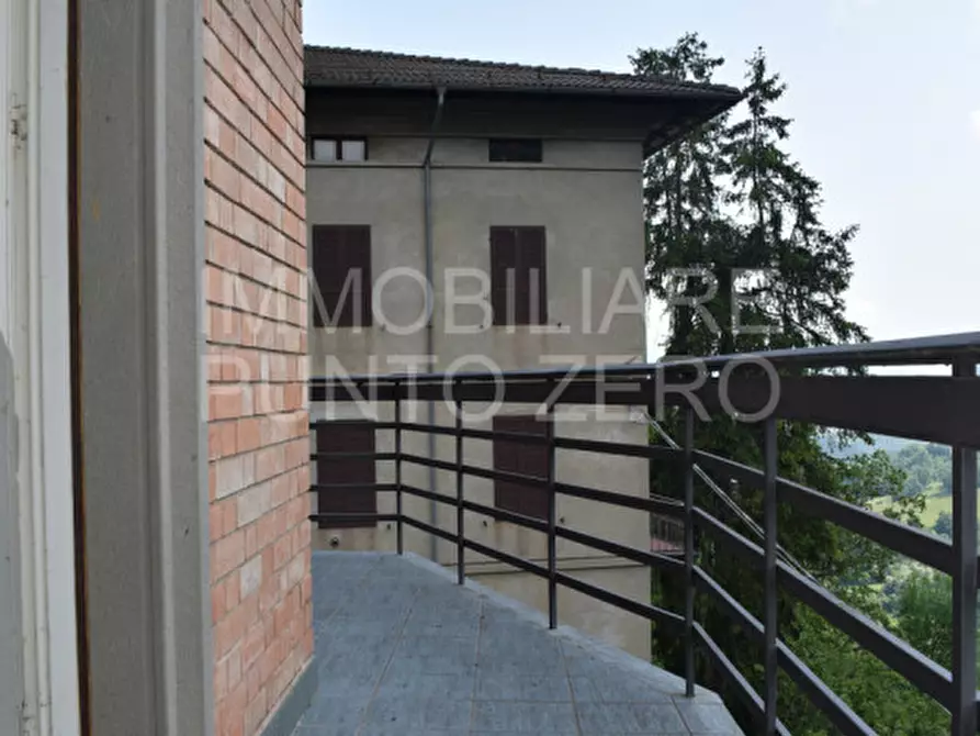 Immagine 22 di Appartamento in vendita  in PIAZZALE RUSTICI a Corniglio