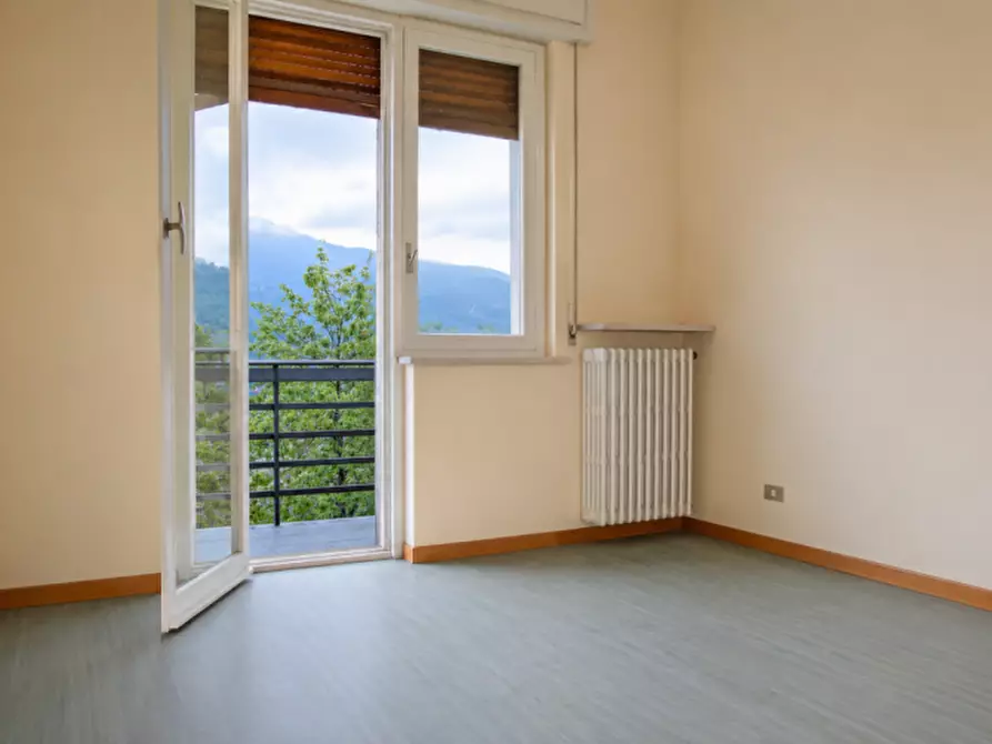 Immagine 26 di Appartamento in vendita  in PIAZZALE RUSTICI a Corniglio