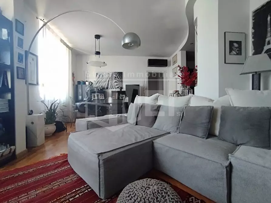 Immagine 2 di Appartamento in vendita  in Via Curtatone montanara 5 a Livorno