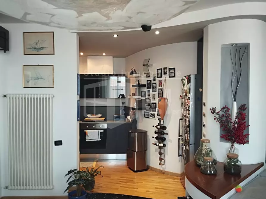 Immagine 3 di Appartamento in vendita  in Via Curtatone montanara 5 a Livorno