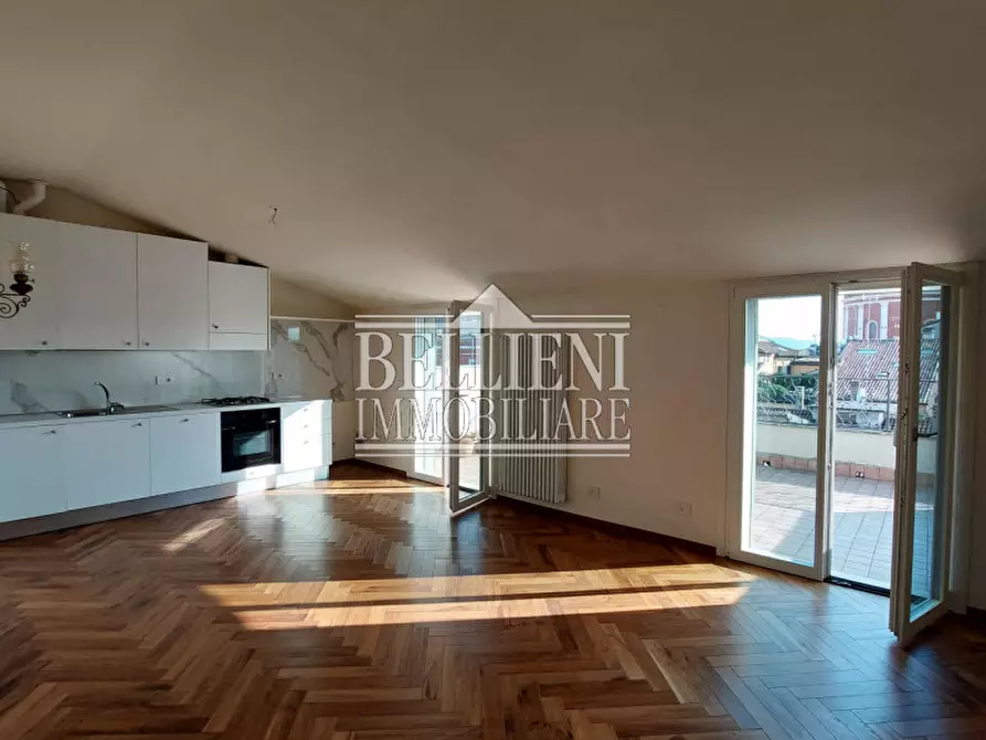 Immagine 1 di Attico in affitto  in piazza dei signori a Vicenza