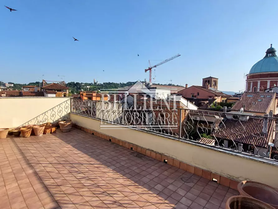 Immagine 2 di Attico in affitto  in piazza dei signori a Vicenza
