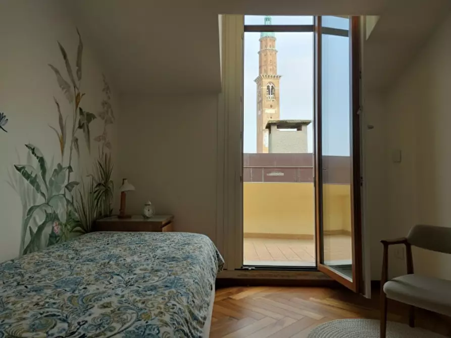 Immagine 14 di Attico in affitto  in piazza dei signori a Vicenza