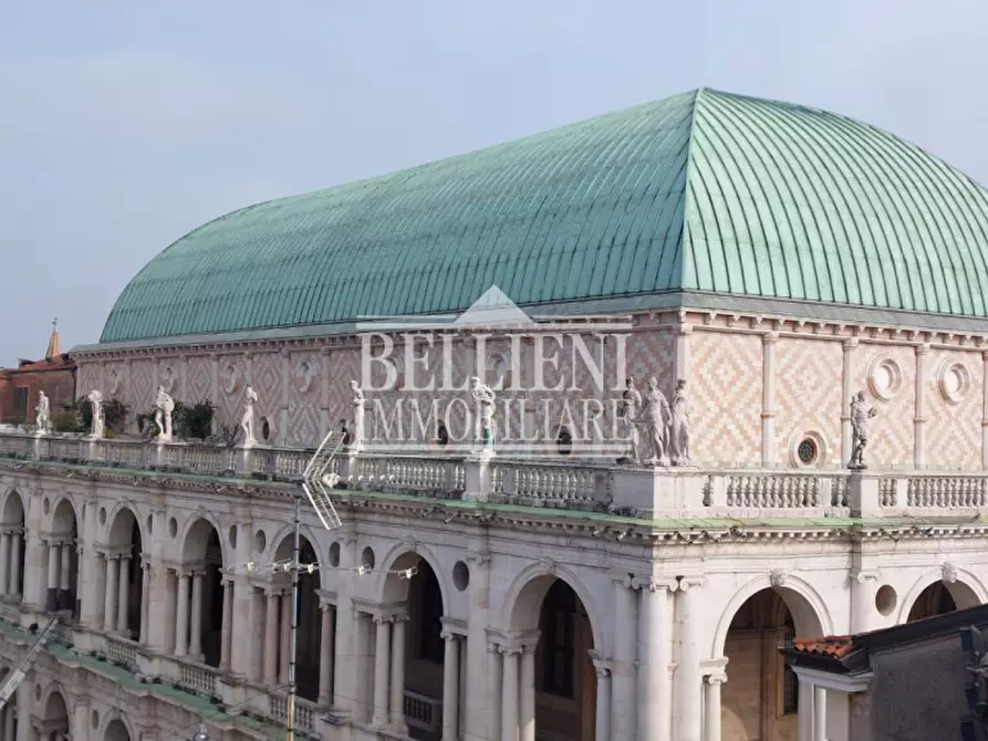 Immagine 16 di Attico in affitto  in piazza dei signori a Vicenza