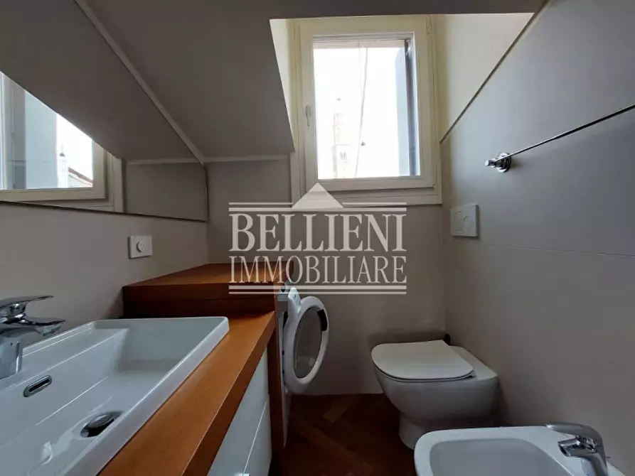 Immagine 19 di Attico in affitto  in piazza dei signori a Vicenza