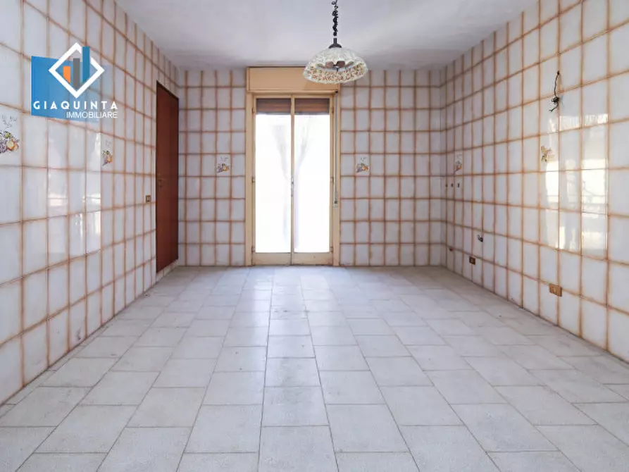 Immagine 9 di Casa indipendente in vendita  in via Giovanni Pacini n.15 a Palagonia