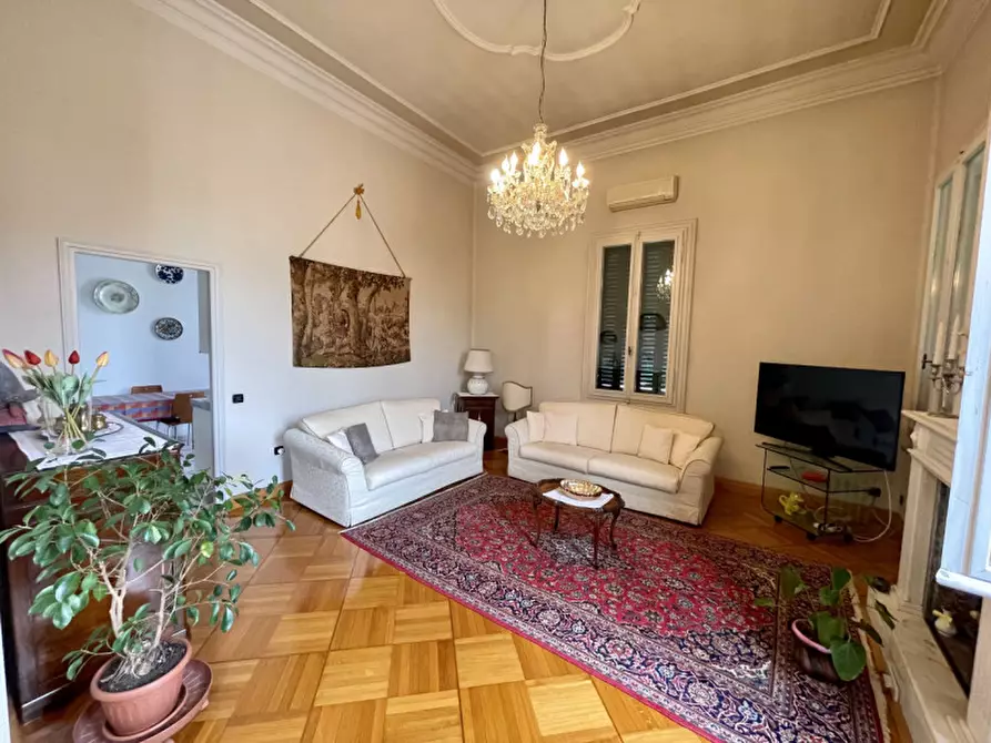 Immagine 5 di Villa in vendita  a Suzzara