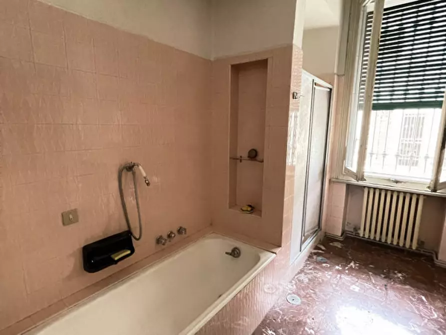 Immagine 31 di Villa in vendita  a Suzzara