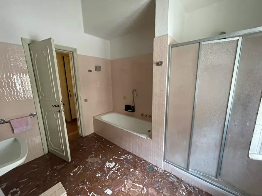 Immagine 32 di Villa in vendita  a Suzzara