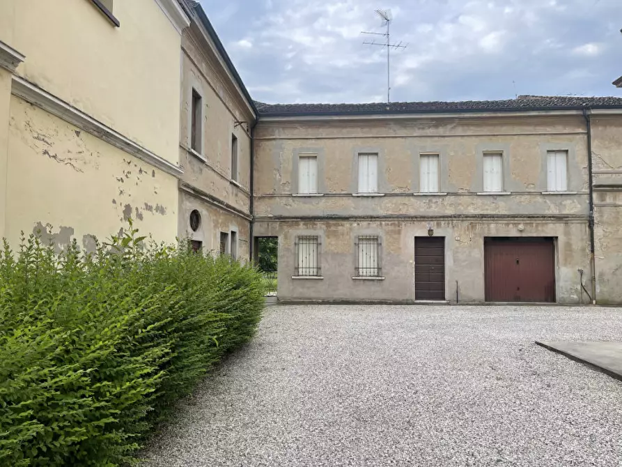 Immagine 33 di Villa in vendita  a Suzzara