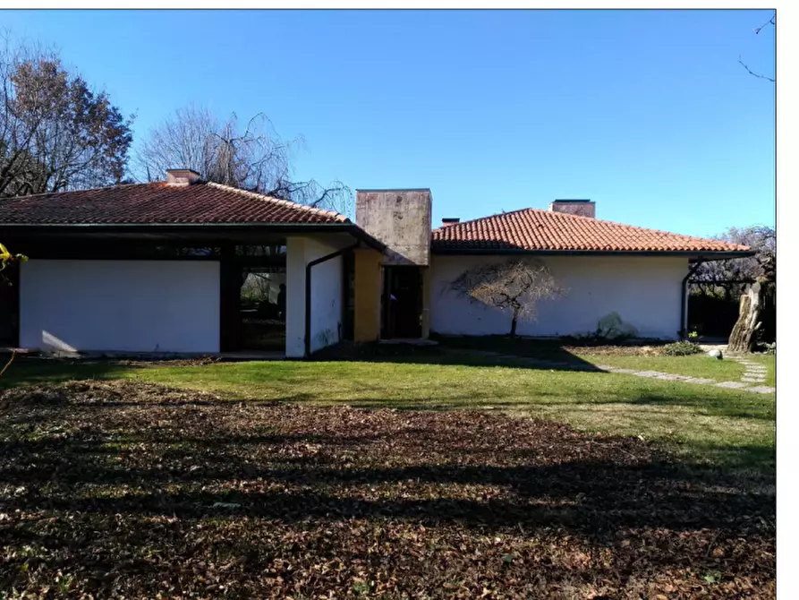 Immagine 4 di Villa in vendita  a Montecchio Maggiore