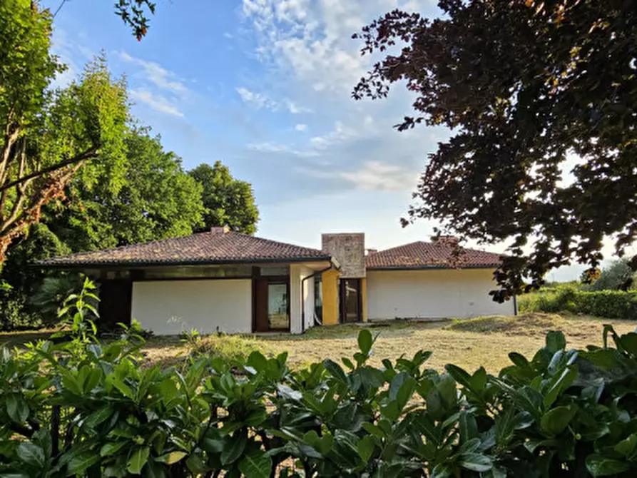 Immagine 12 di Villa in vendita  a Montecchio Maggiore