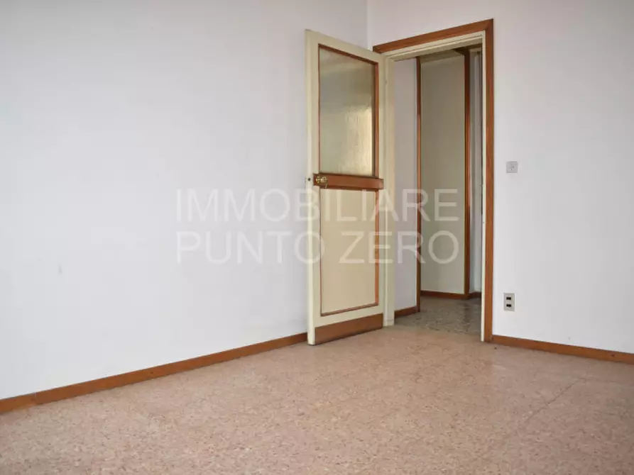 Immagine 14 di Appartamento in vendita  in Via Martiri della Libertà a Medesano