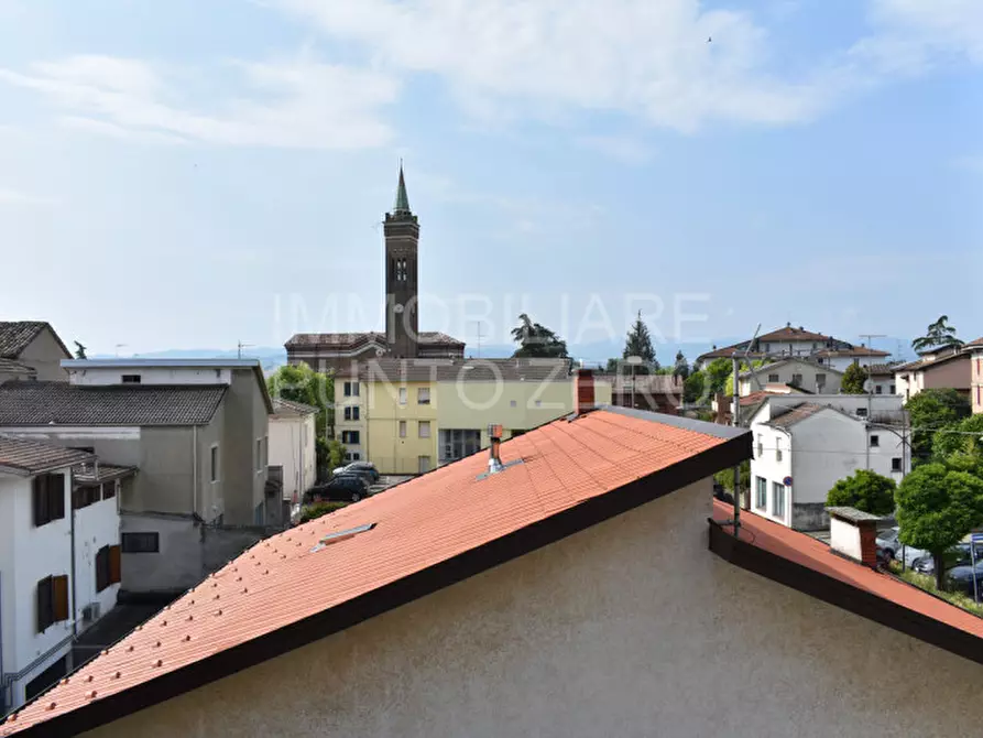 Immagine 15 di Appartamento in vendita  in Via Martiri della Libertà a Medesano