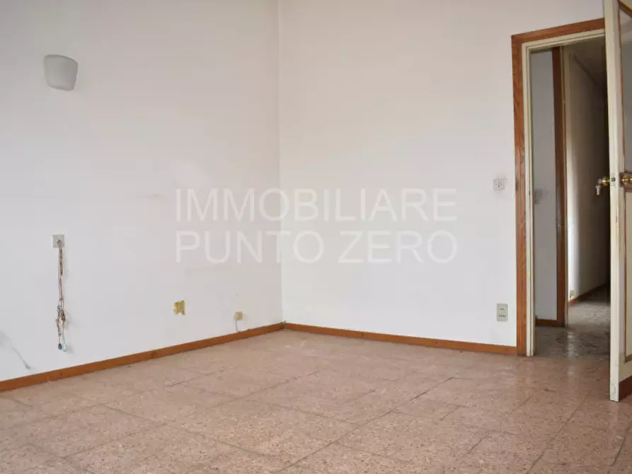 Immagine 18 di Appartamento in vendita  in Via Martiri della Libertà a Medesano