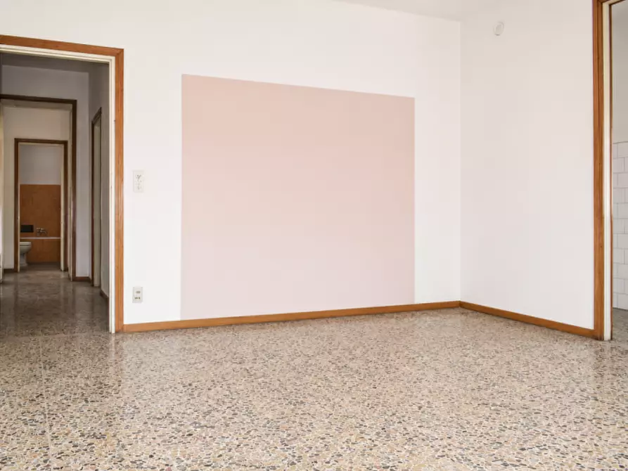 Immagine 13 di Appartamento in vendita  in Via Martiri della Libertà a Medesano