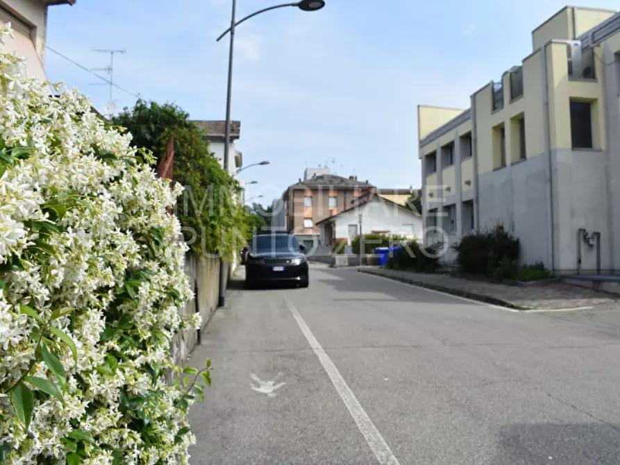 Immagine 31 di Appartamento in vendita  in Via Martiri della Libertà a Medesano