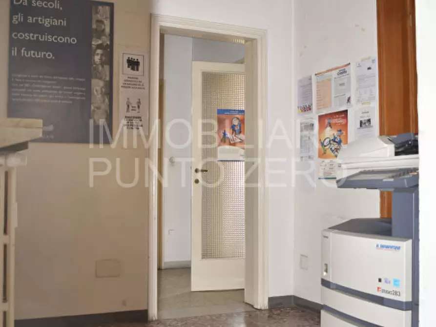 Immagine 5 di Ufficio in vendita  in Piazza Garibaldi a Soragna