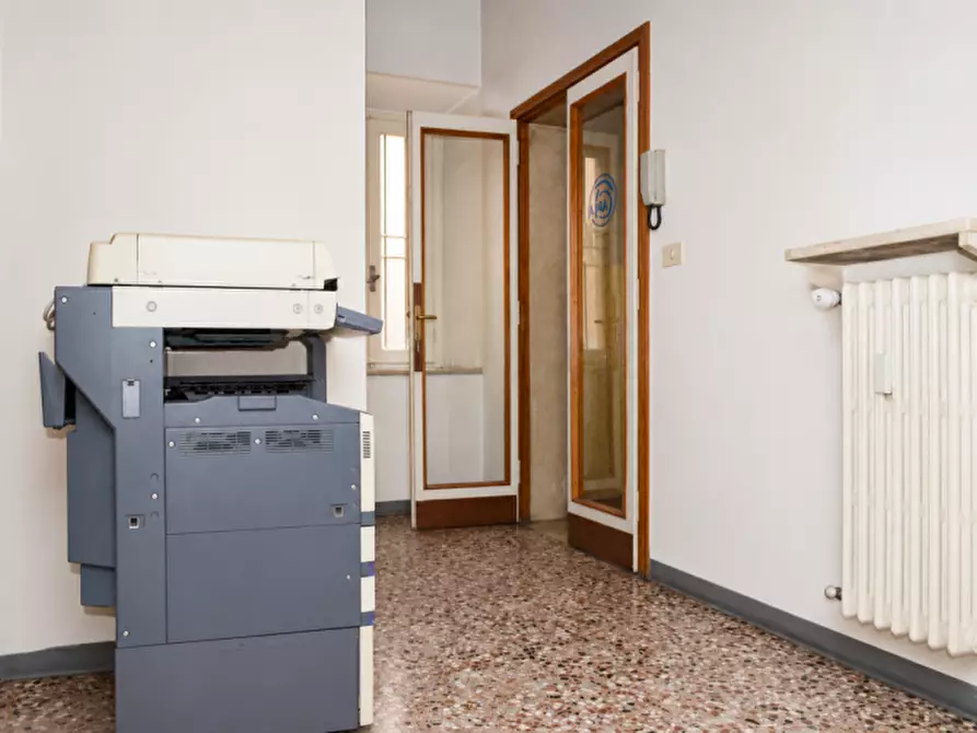 Immagine 6 di Ufficio in vendita  in Piazza Garibaldi a Soragna