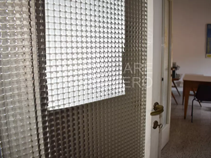 Immagine 10 di Ufficio in vendita  in Piazza Garibaldi a Soragna