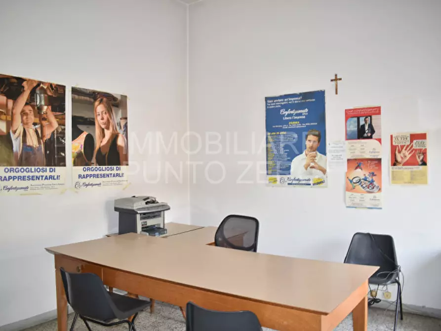 Immagine 13 di Ufficio in vendita  in Piazza Garibaldi a Soragna