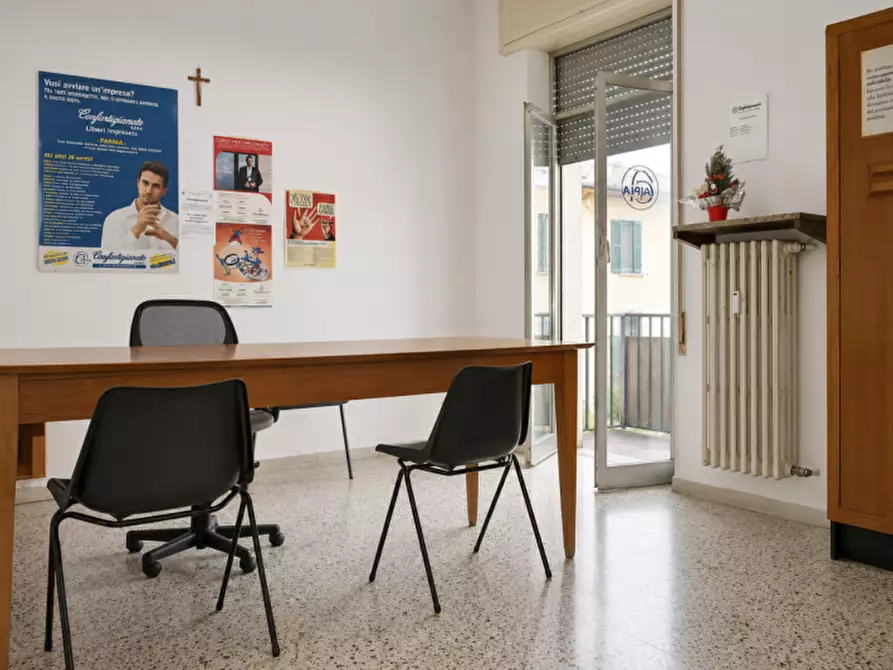 Immagine 18 di Ufficio in vendita  in Piazza Garibaldi a Soragna