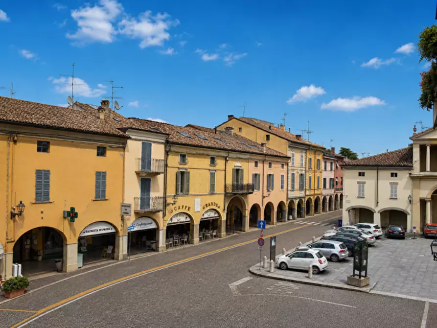 Immagine 26 di Ufficio in vendita  in Piazza Garibaldi a Soragna
