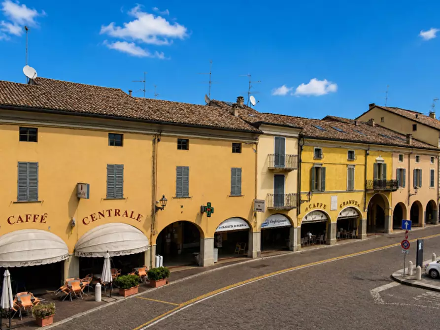 Immagine 27 di Ufficio in vendita  in Piazza Garibaldi a Soragna