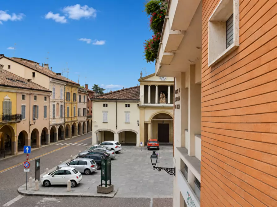 Immagine 32 di Ufficio in vendita  in Piazza Garibaldi a Soragna