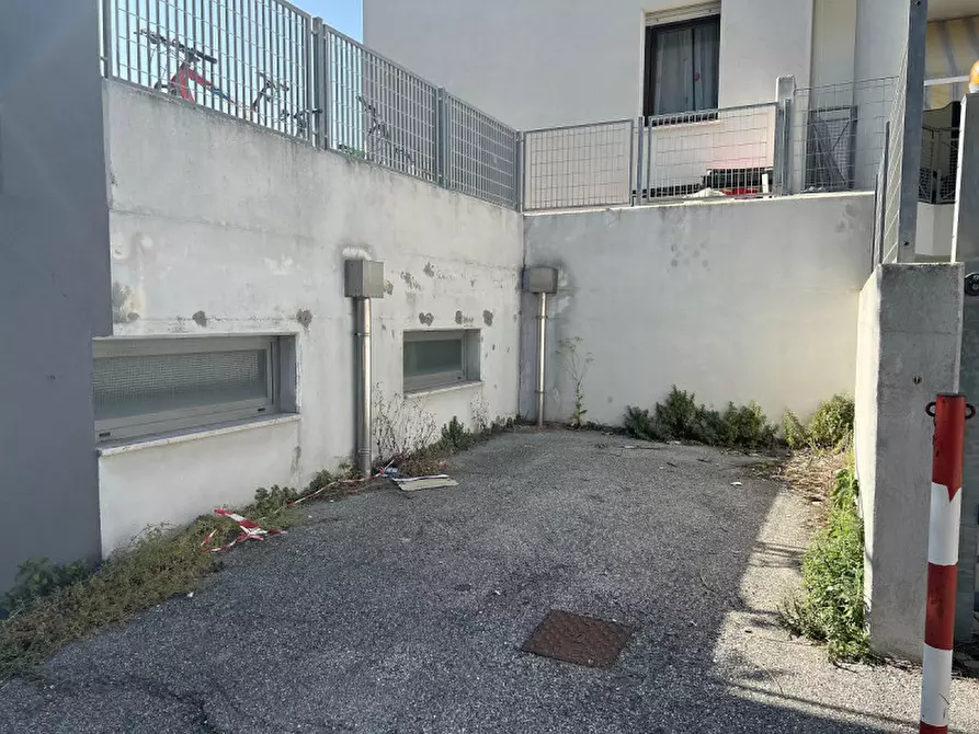 Immagine 3 di Posto auto in vendita  in Via Pigafetta a Chioggia