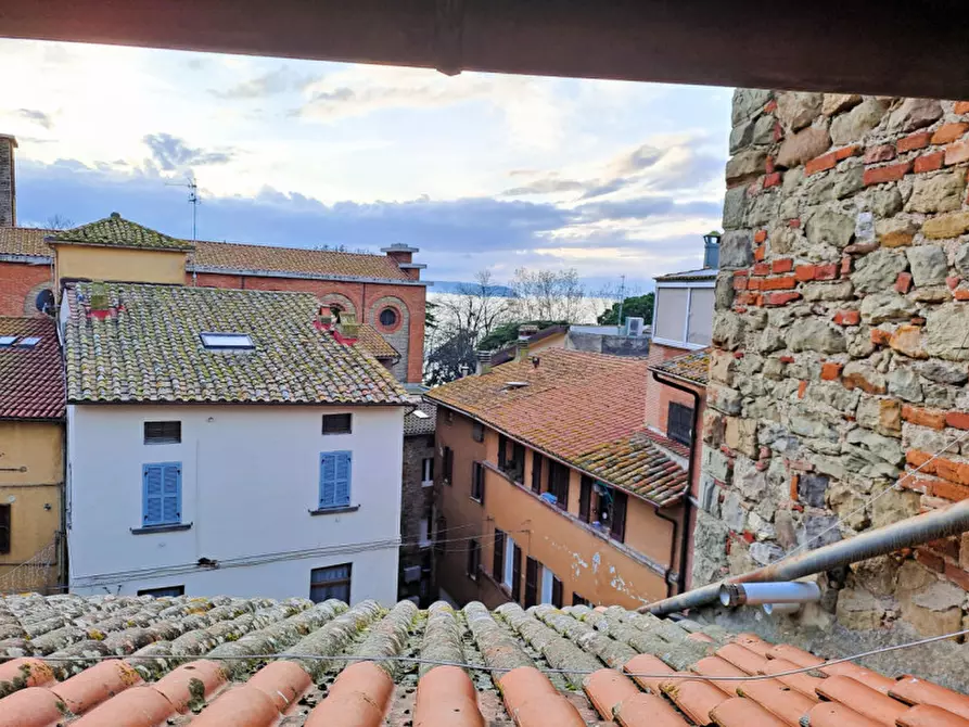 Immagine 4 di Appartamento in vendita  a Passignano Sul Trasimeno