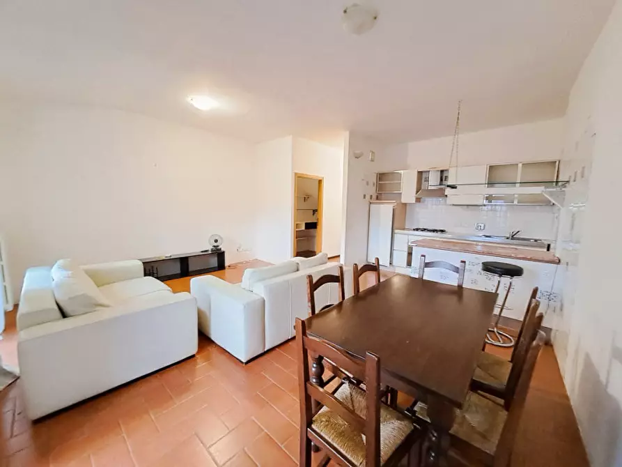 Immagine 13 di Appartamento in vendita  a Passignano Sul Trasimeno