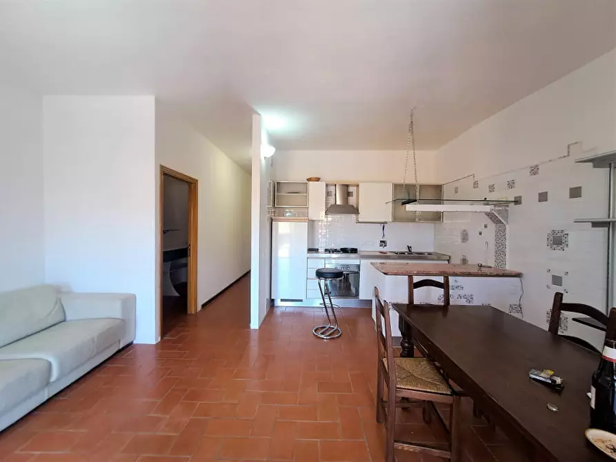 Immagine 14 di Appartamento in vendita  a Passignano Sul Trasimeno