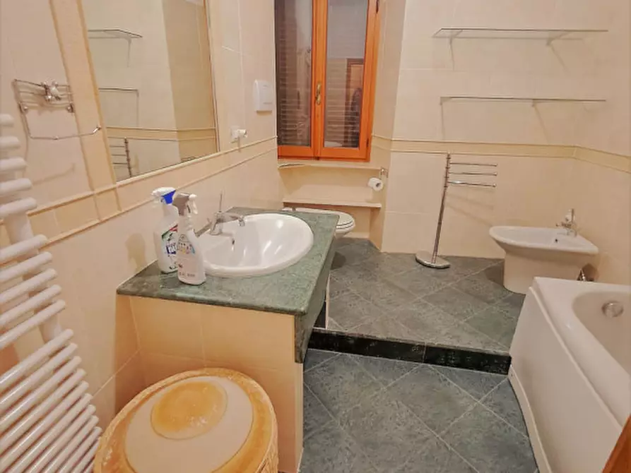 Immagine 17 di Appartamento in vendita  a Passignano Sul Trasimeno