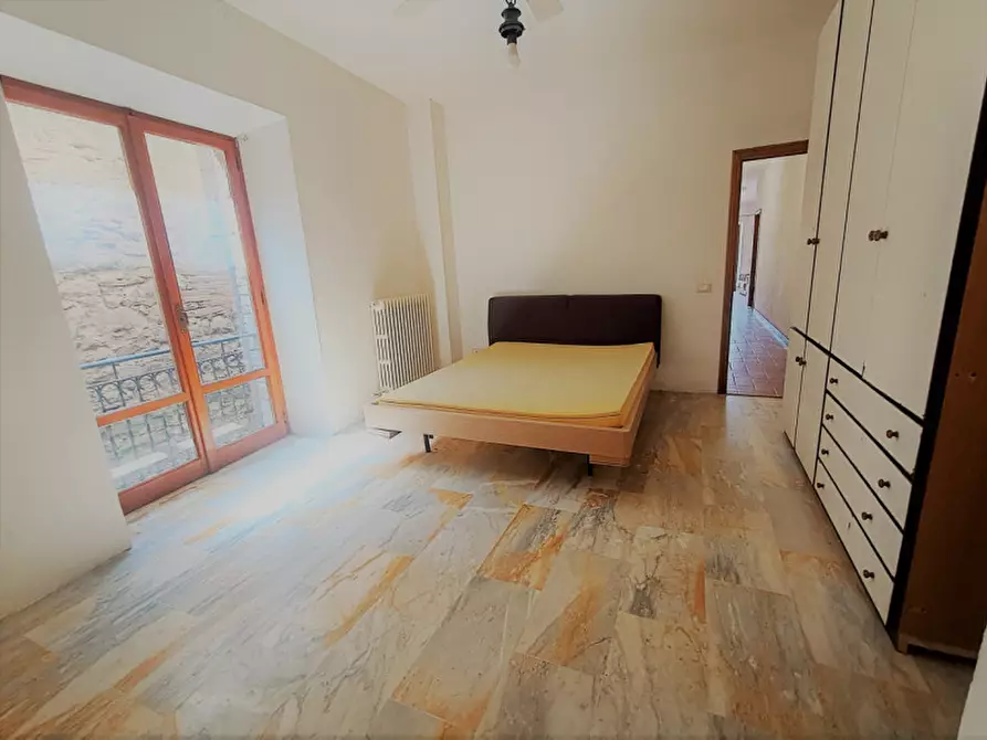 Immagine 21 di Appartamento in vendita  a Passignano Sul Trasimeno